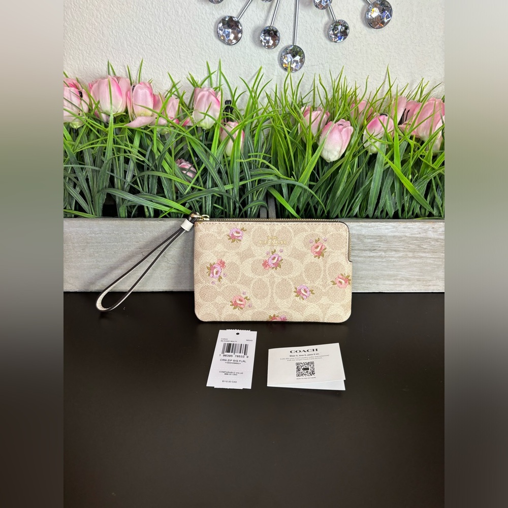 NWT Coach Monogram Floral Wristlet